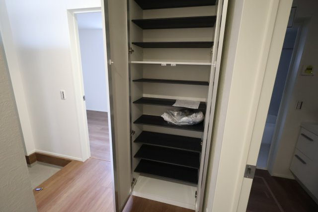 《仲介手数料無料》南区曲本４丁目5-20新築一戸建てKEIAI GRACEの玄関