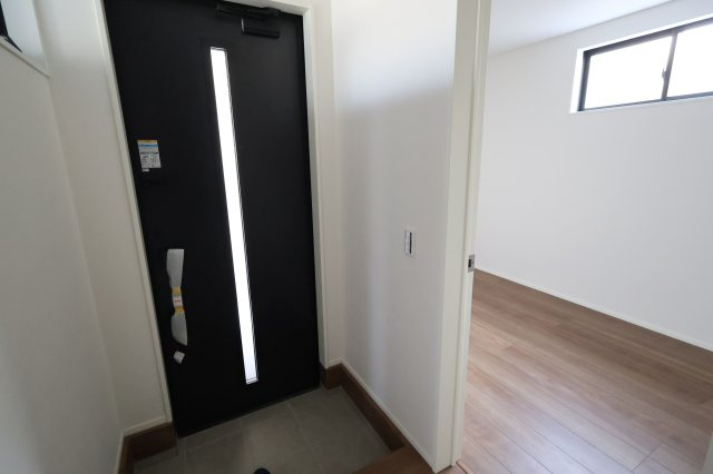 《仲介手数料無料》南区曲本４丁目5-20新築一戸建てKEIAI GRACEの玄関