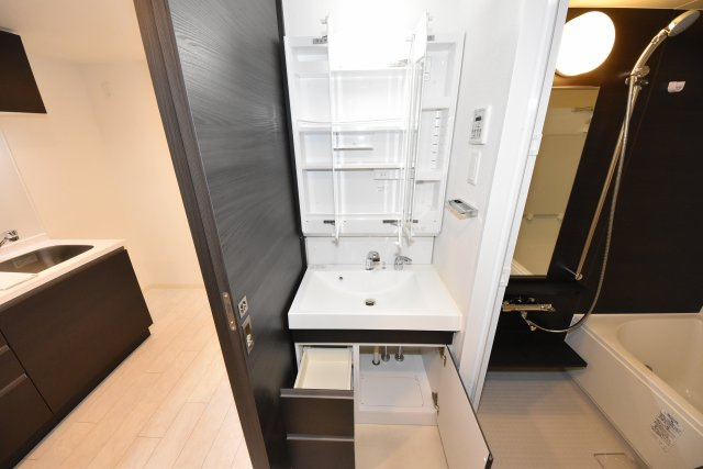 ＥＣ難波Ⅴブロード