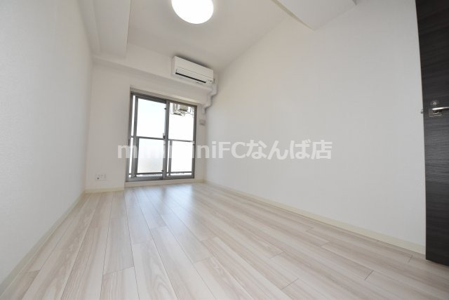 ＥＣ難波Ⅴブロードの居間・リビング