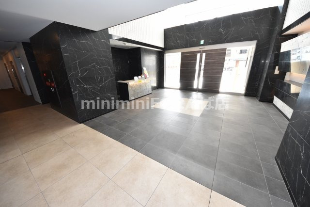 ＥＣ難波Ⅴブロードのエントランス