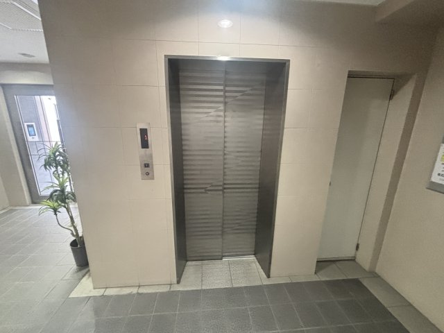 セファミ御影のエントランス