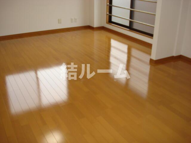 板橋区東新町１丁目の賃貸マンションの居間・リビング