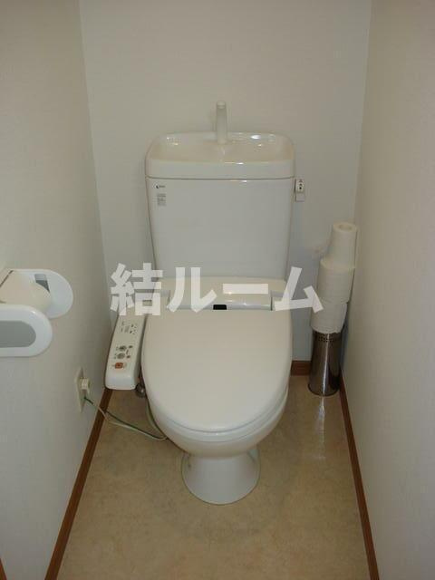 板橋区東新町１丁目の賃貸マンションのトイレ