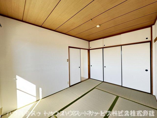 メゾンコムラの和室