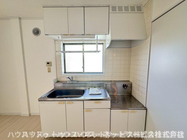 メゾンコムラのキッチン