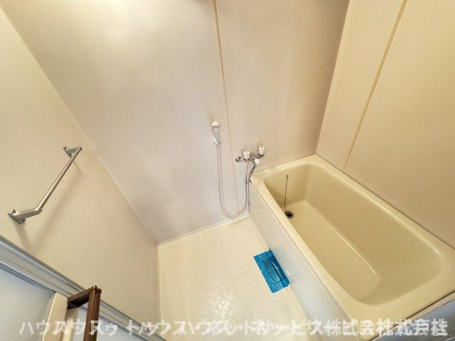 メゾンコムラの浴室