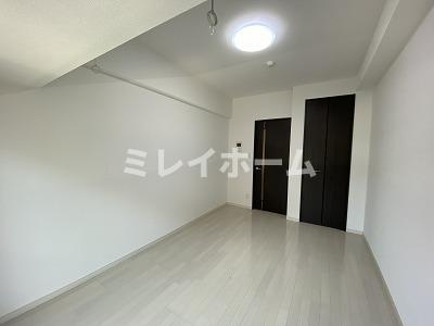 XEBEC西蒲田の居間・リビング|同建物内別のお部屋の参考写真になります。