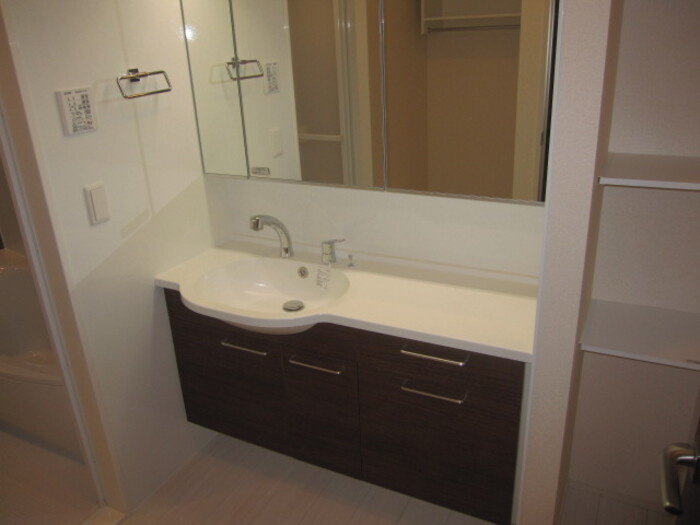 ウィット瓦町通の洗面所