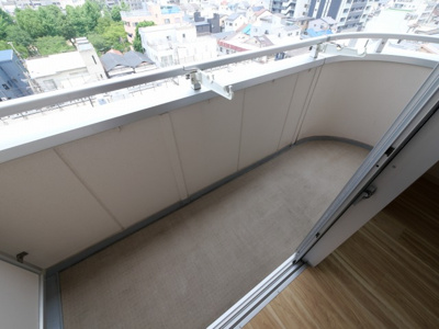 【バルコニー】 | ブリランテ都島 | 落ち着いた時間を過ごせるバルコニーです