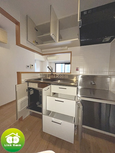 マーサ・プレアマールKの設備