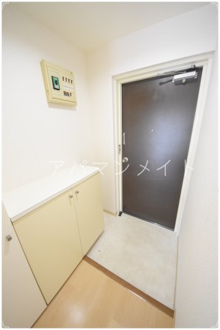 【玄関】 | セントラーレ鳥が丘 | 落ち着いた玄関です