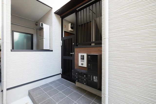 シャンティーハーバー九条のエントランス