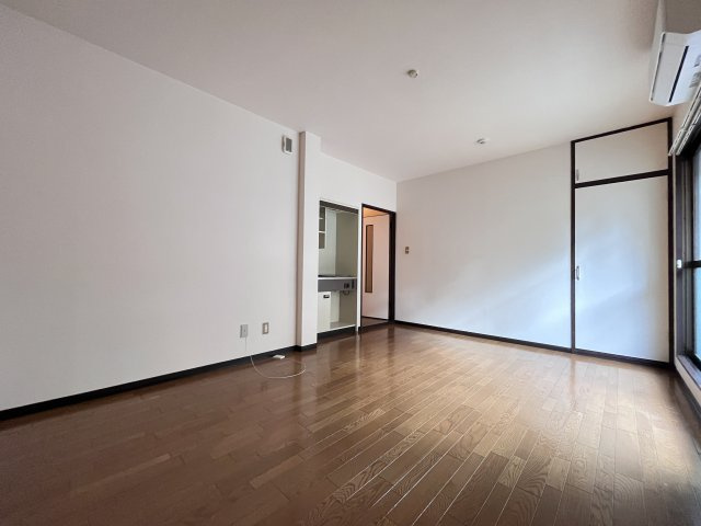 アズマハイツの居間・リビング