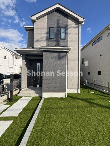 【外観】 | 広大な敷地を誇る「平塚市総合公園」の東側入口まで徒歩4分！　
全２棟！お気軽にお問い合わせください◎