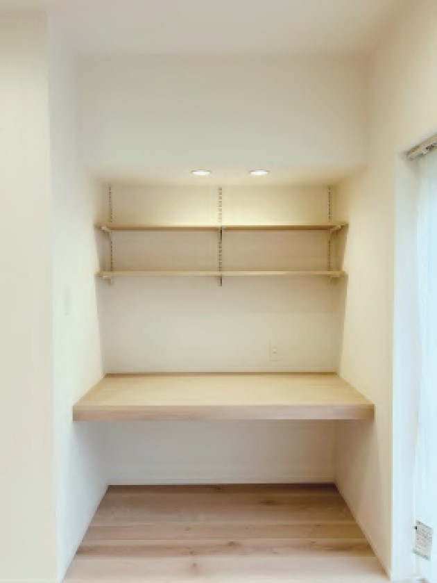 中古マンション 所沢市向陽ハイツB棟の収納|スタディスペースのあるLDK