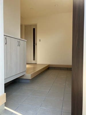 【内観：施工例】 | リーブルガーデン湖南市若竹町４期 | 同シリーズ