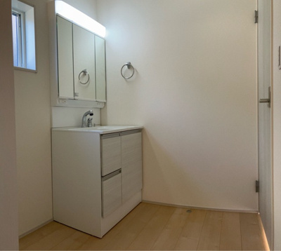 【内観：施工例】 | リーブルガーデン湖南市若竹町４期 | 同シリーズ