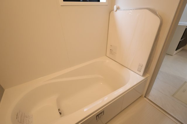 《仲介手数料無料》西区大字中釘290-31(全1戸)新築一戸建てリーブルガーデンの浴室