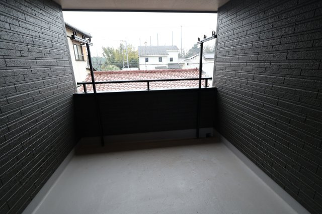 《仲介手数料無料》西区大字中釘290-31(全1戸)新築一戸建てリーブルガーデンのバルコニー