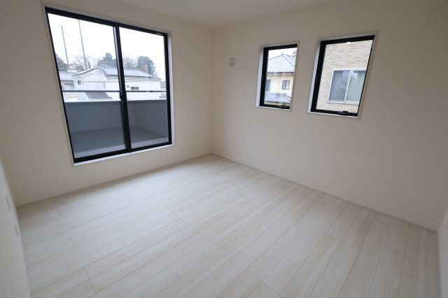 《仲介手数料無料》西区大字中釘290-31(全1戸)新築一戸建てリーブルガーデンの洋室