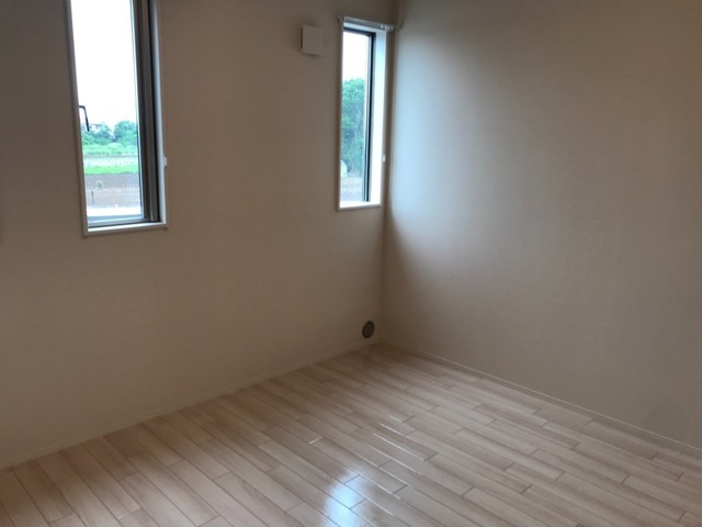 エイト・アヴェニューの洋室