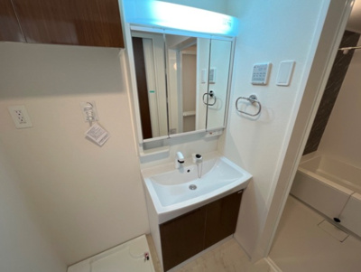 【独立洗面台】 | ウィズダム コート | ※同物件・同タイプの写真です。