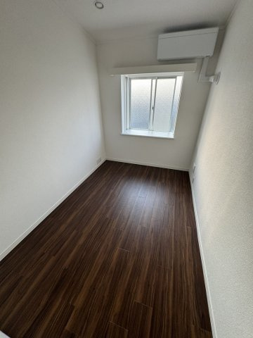 アソシエール文京白山の洋室