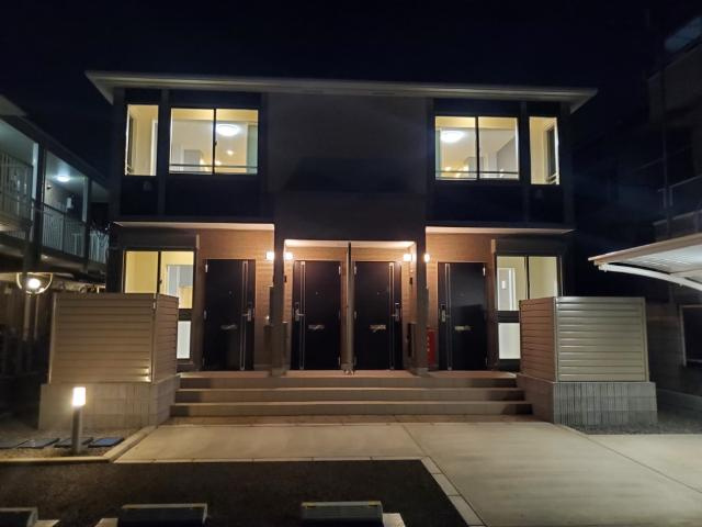 メゾン　ウィステリアの外観|外観写真（夜）