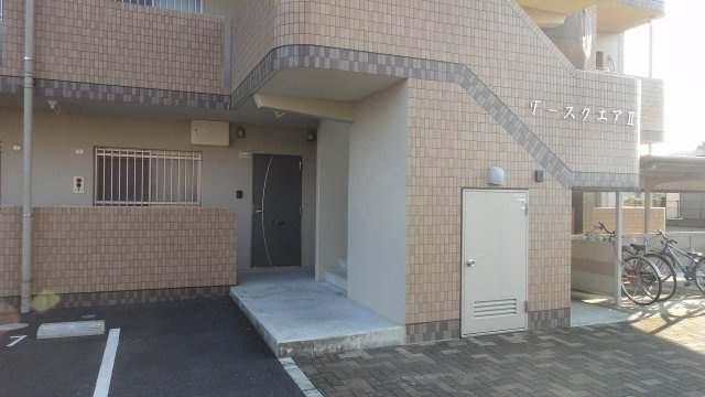 T-スクエアIIのエントランス|建物入り口