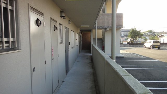 T-スクエアIIの駐車場|1F廊下