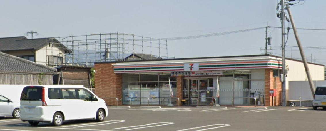 ヴァレンティノの周辺|セブンイレブン年見町店