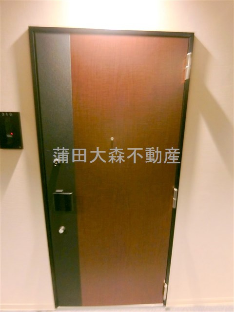 ARKMARK OMORIMACHI RESIDENCEの玄関