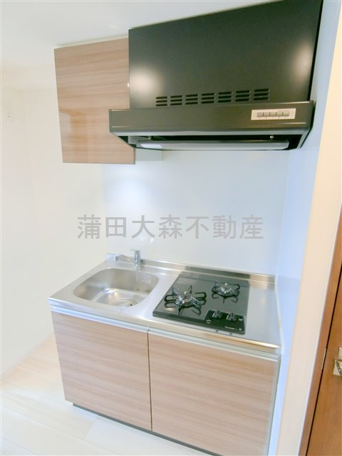 ARKMARK OMORIMACHI RESIDENCEのキッチン|２口ガスコンロのキッチン