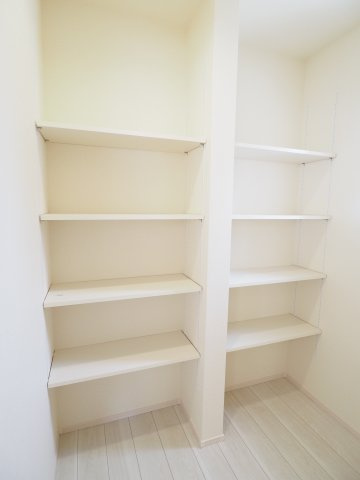 【収納】 | Blooming　Garden　笹木野北寺畑　３号棟 | ★内覧予約で新米2kg★