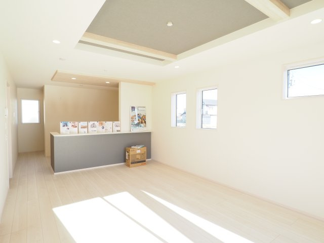 【居間・リビング】 | Blooming　Garden　笹木野北寺畑　４号棟