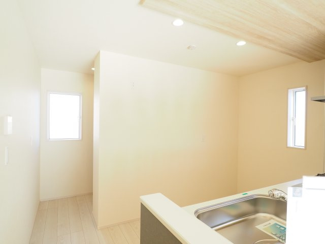 【キッチン】 | Blooming　Garden　笹木野北寺畑　４号棟