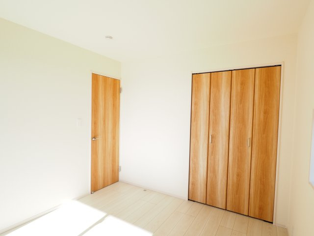 【洋室】 | Blooming　Garden　笹木野北寺畑　４号棟