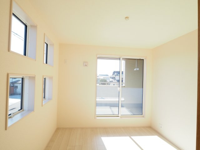 【洋室】 | Blooming　Garden　笹木野北寺畑　４号棟