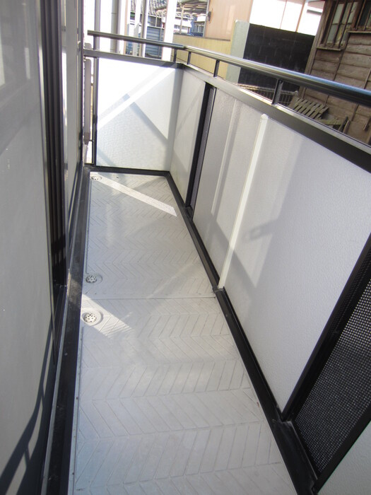 ハイツ・マイグリーン|101 ベランダ