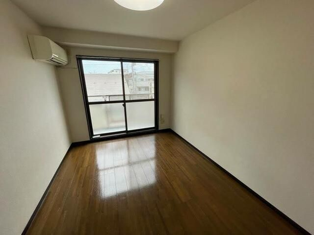 コフレ本八幡の居間・リビング