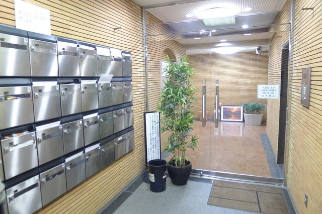 音羽ホームズのエントランス