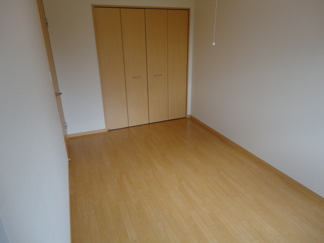 ネオ・ブリーズの洋室