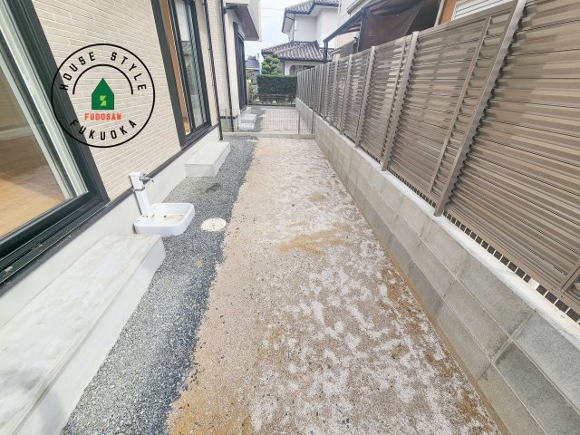 小郡市三国が丘4丁目第1-2棟（1号棟）の庭|お庭で自由な時間を過ごせます。