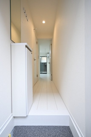 Cスクエア矢口の玄関|鏡付きがうれしい玄関　