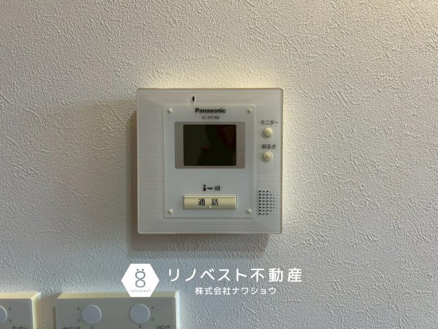 東大阪市若江東町1丁目のセキュリティ|モニター付きインターホン完備。
防犯面も安心ですね♪