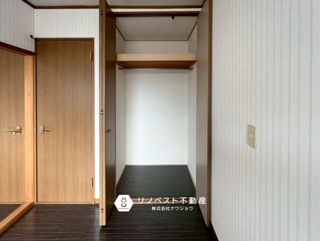 生野区巽中2丁目の収納|クローゼット付きでお部屋の収納家具を減らせます◎