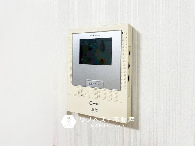 平野区加美東5丁目の防犯設備|ＴＶモニター付きインターホン完備◎
来客時の対応も安心♪