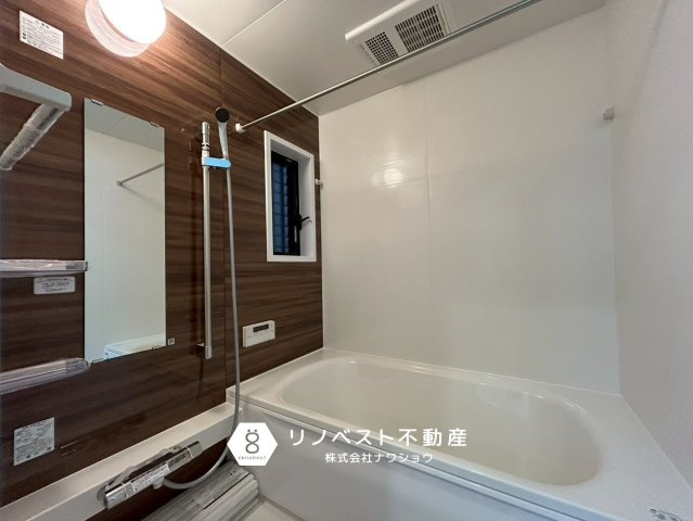 東大阪市楠根3丁目の浴室|シンプルな浴槽はお掃除がしやすく家事の時短になりますね♪