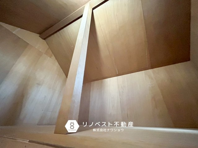 東大阪市楠根3丁目の収納|天井高の高い屋根裏収納です◎